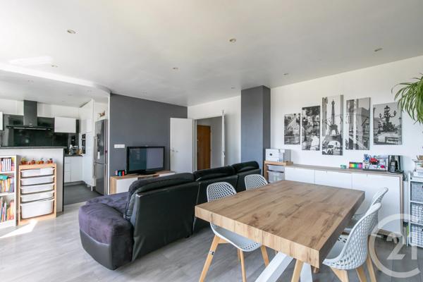 Appartement F3 à vendre  3 pièces - 66,45 m 2   ST MAUR DES FOSSES  - 94