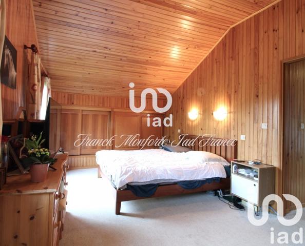 Châlet 5 pièces de 90 m² à Lachapelle-Auzac (46200)