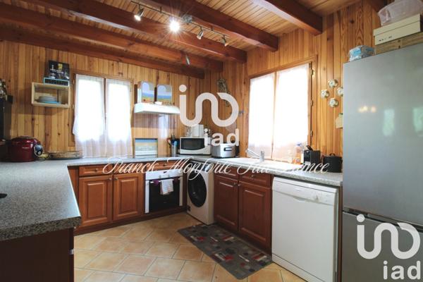 Châlet 5 pièces de 90 m² à Lachapelle-Auzac (46200)