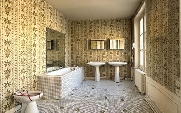 Maison à vendre    8 pièces •  Compiègne