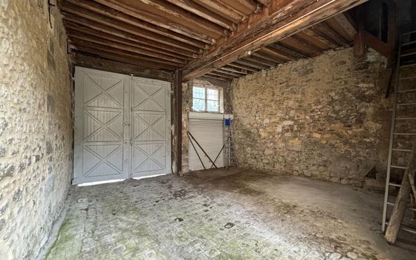 Maison à vendre    8 pièces •  Compiègne