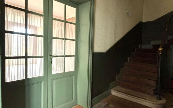 Maison à vendre    8 pièces •  Compiègne