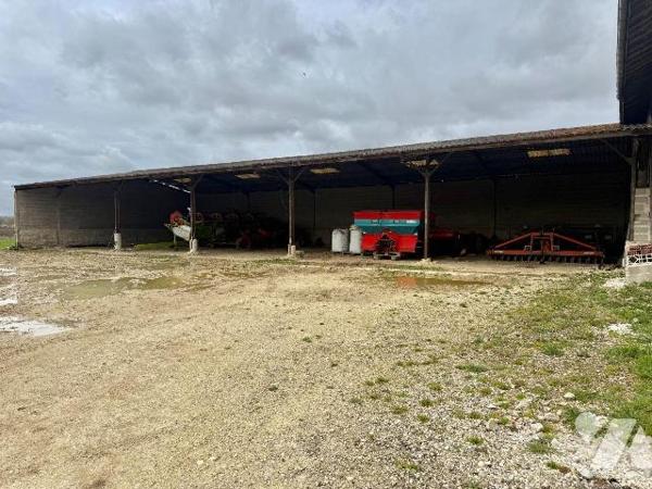 Propriété à vendre à Courteranges (10270) - Aube (10)

Propriété comprenant une maison d'habi...