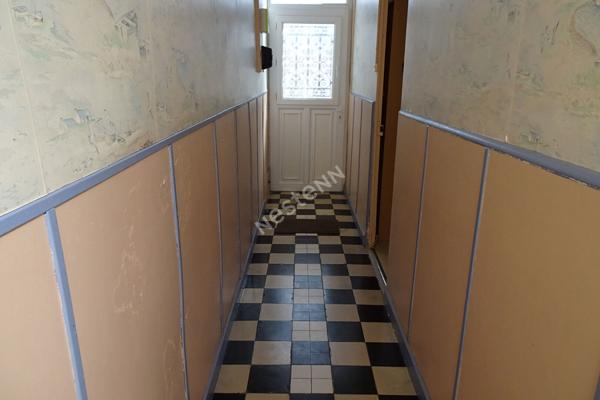 Exclusivité à Rochefort Maison de plain Pied de Faubourg avec cour sans vis-à-vis