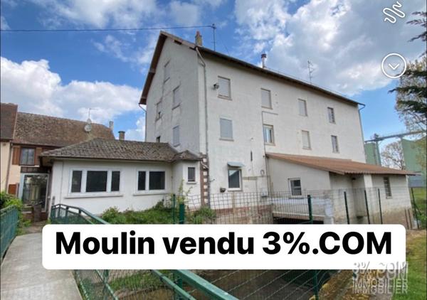 3%.COM Ensemble immobilier avec maison (210m²), dépendances ( 500m²) et bâtiment professionnel (1000m²) Wilwisheim (67270)