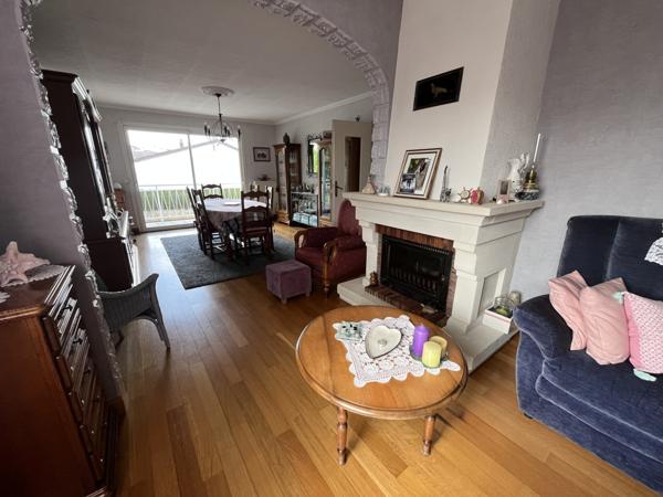 Thouars (79100) ref 88058 THOUARS Belle maison dans quartier calme TYPE 5 sur terrain de 524 M2