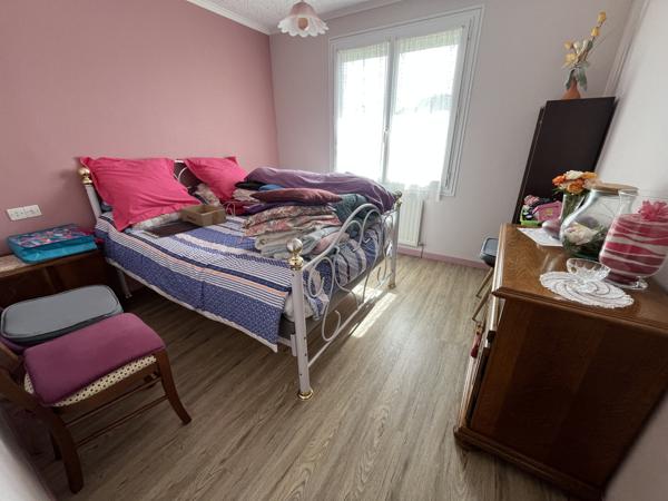 Thouars (79100) ref 88058 THOUARS Belle maison dans quartier calme TYPE 5 sur terrain de 524 M2