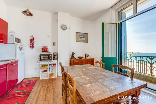 Rare à la vente : 2 lots indépendants dans un immeuble emblématique face mer