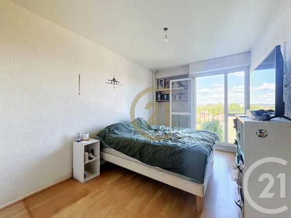 Appartement F4 à vendre  4 pièces - 78,86 m 2   LUXEUIL LES BAINS  - 70