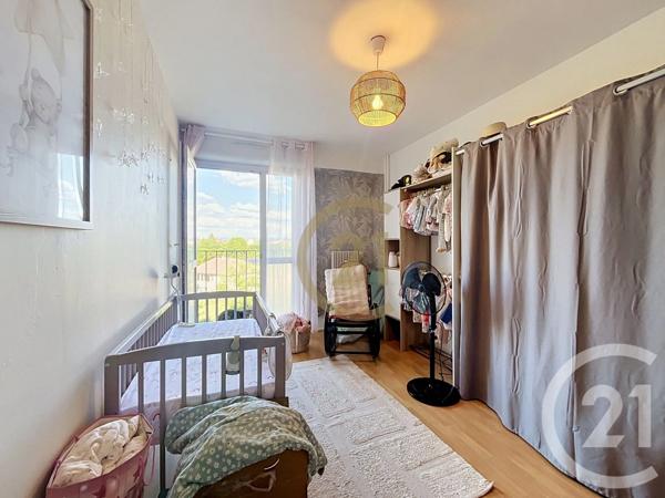 Appartement F4 à vendre  4 pièces - 78,86 m 2   LUXEUIL LES BAINS  - 70