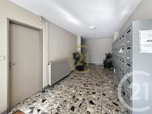 Appartement F4 à vendre  4 pièces - 78,86 m 2   LUXEUIL LES BAINS  - 70