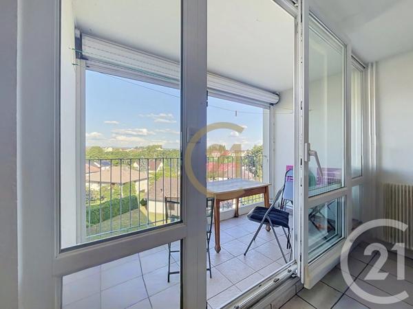 Appartement F4 à vendre  4 pièces - 78,86 m 2   LUXEUIL LES BAINS  - 70