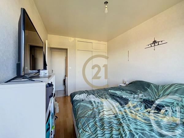 Appartement F4 à vendre  4 pièces - 78,86 m 2   LUXEUIL LES BAINS  - 70
