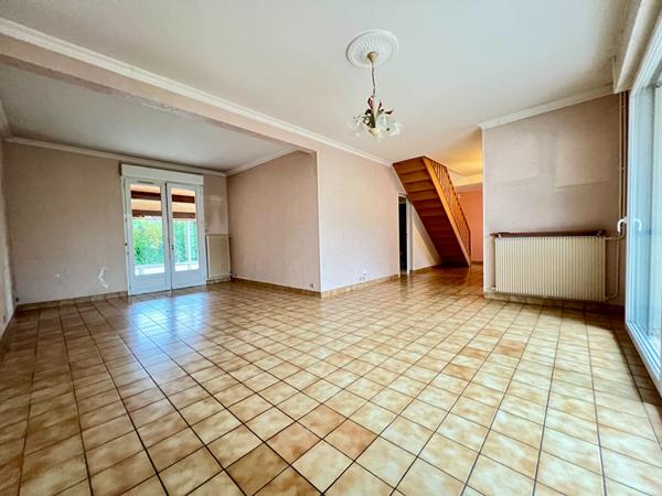 Maison Le Perray En Yvelines 5 pièce(s) 115 m2