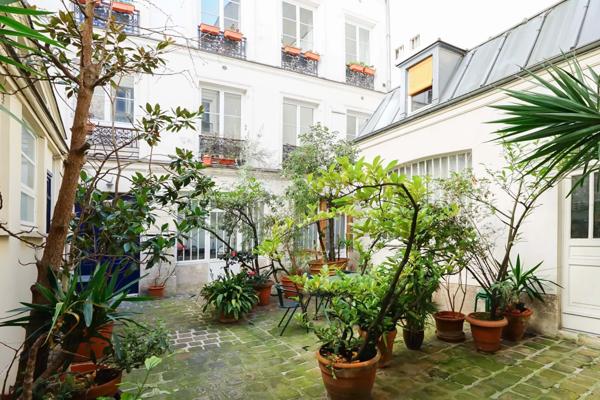 Appartement Paris 10 e - FAUBOURG-POISSONNIÈRE