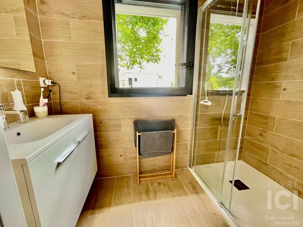 MAISON - CONTEMPORAINE - 140M² - 5 CHAMBRES - BOURG