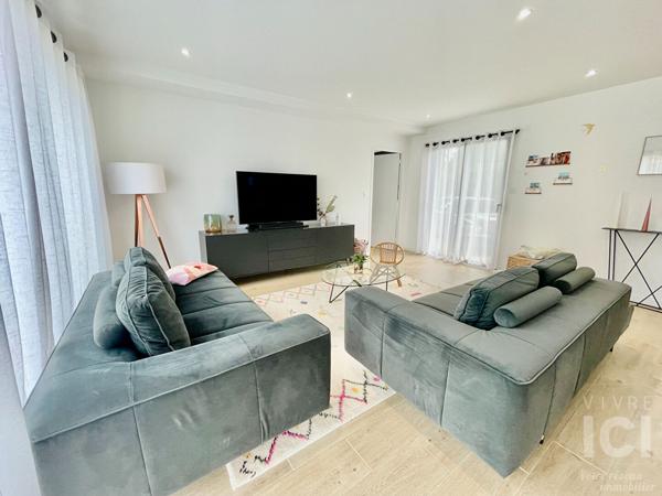 MAISON - CONTEMPORAINE - 140M² - 5 CHAMBRES - BOURG