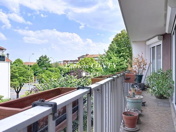 2 pièces avec balcon, ascenseur, parking