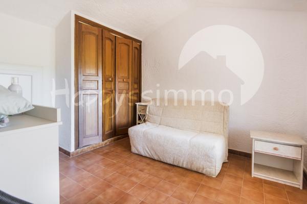 Maison
                                                                                                                                                                                                                                                                                                                        5 pièce(s)                                                                                                                                                                                                          3 chambre(s)                                                                                                                                                                                                          160  m²