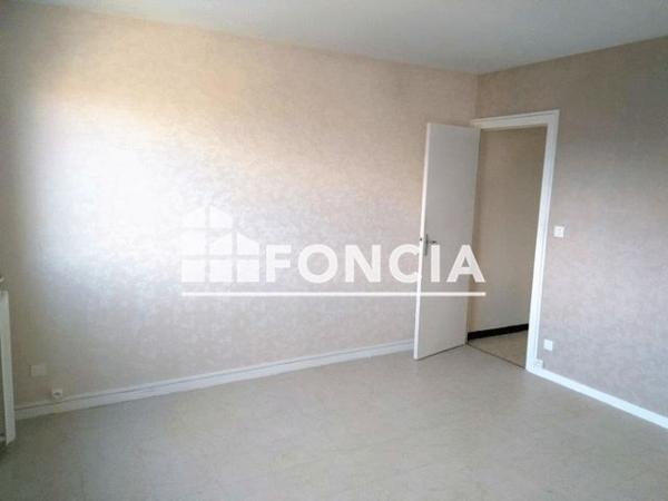 Location Appartement 3 pièces 73.2 m² - FEUILLETIERE TOUR 1 Villars 42390