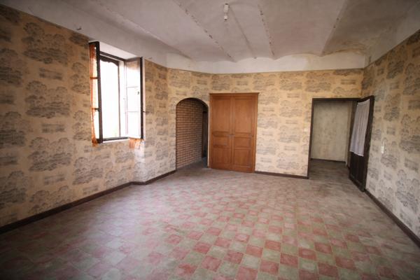 Maison de village 206 M2 à rénover