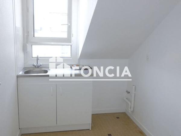 Location Appartement 2 pièces 28.79 m² - 31 AVENUE OLIVIER HEUZE Le Mans 72000