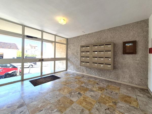 À VENDRE – APPARTEMENT 3 CHAMBRES – 72 m² – VENDU LOUÉ – BALCON, PARKING & CAVE