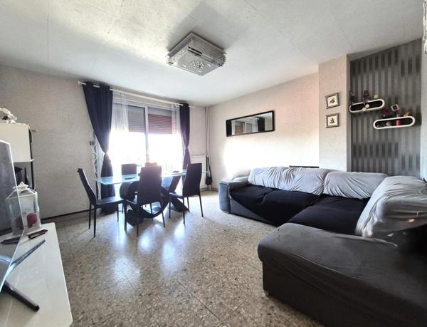 À VENDRE – APPARTEMENT 3 CHAMBRES – 72 m² – VENDU LOUÉ – BALCON, PARKING & CAVE