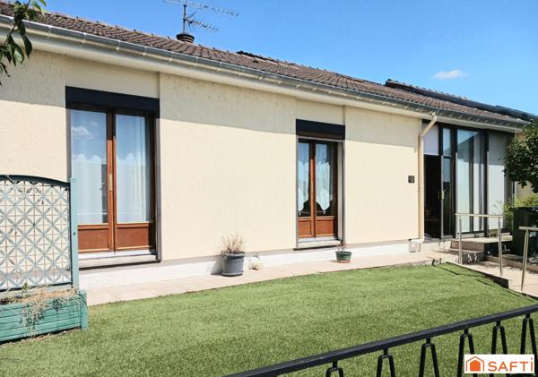 Maison 5 pièces, 3 chambres, terrasse, garage.