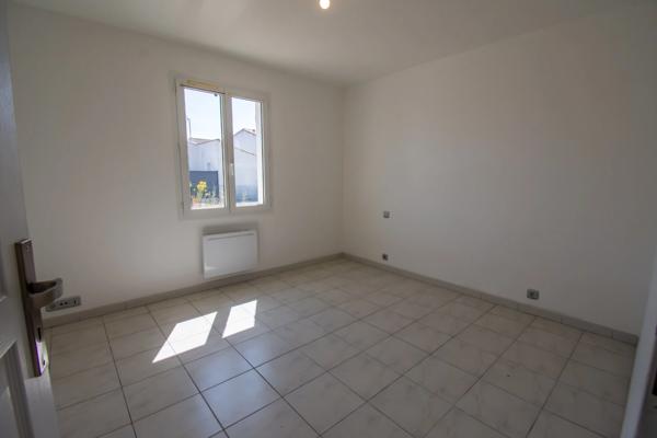 ETAULES - MAISON 4 PIÈCES, PLAIN PIED, GARAGE ET TERRAIN