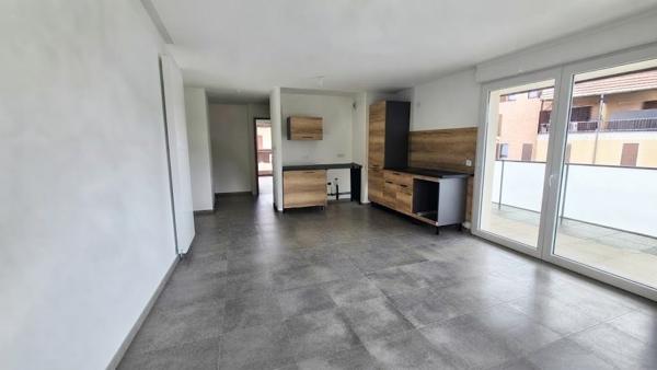 Appartement à Vendre à Delle.