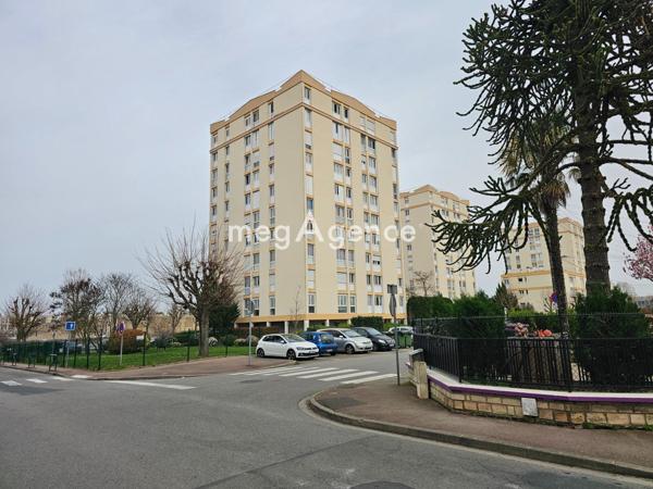 Appartement à MANTES-LA-VILLE, 78711 - 4 pièces 73m²