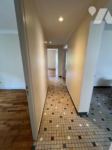 Immeuble à LONGUE centre ville 