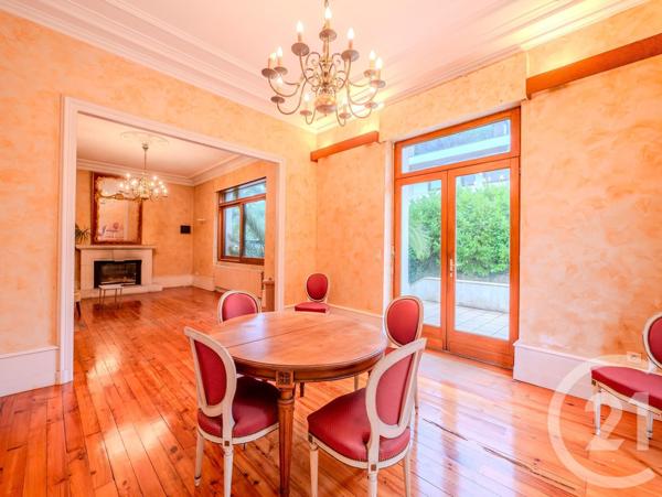 Maison à vendre  10 pièces - 295 m2 DAX - 40