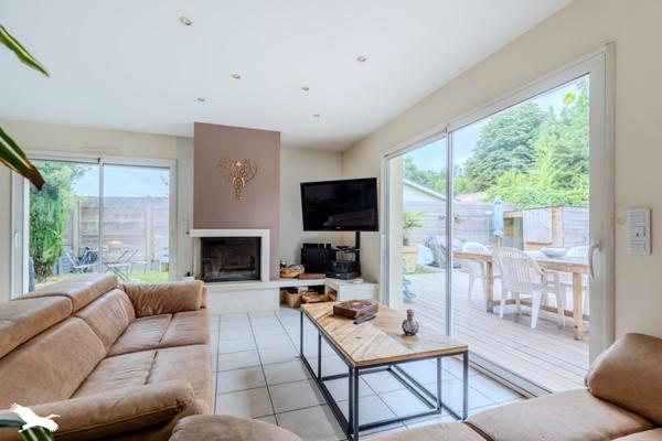 Maison à vendre 375 264 € Saint-Loubès 7 p 145 m² DPE C