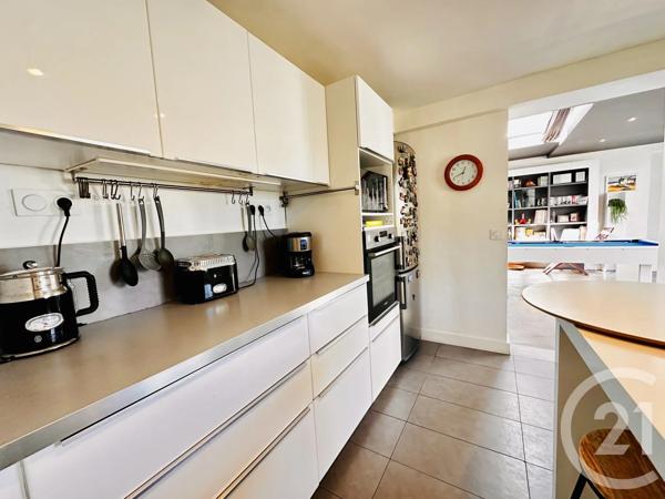Maison à vendre  6 pièces - 177,70 m 2   FOURAS  - 17