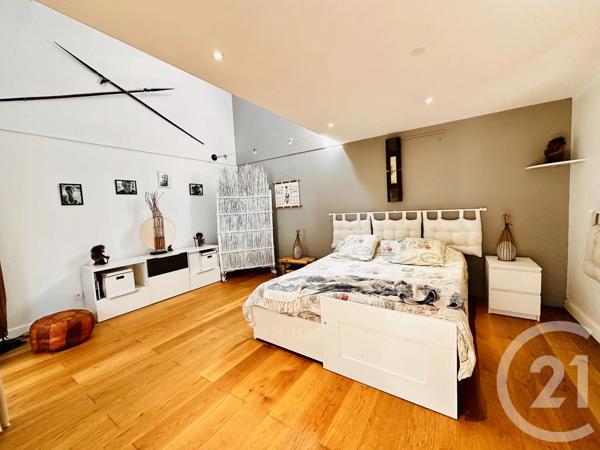 Maison à vendre  6 pièces - 177,70 m 2   FOURAS  - 17