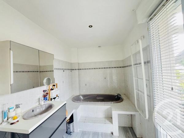 Maison à vendre  6 pièces - 177,70 m 2   FOURAS  - 17