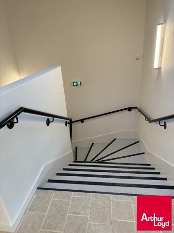 OFFRE LIMITE sur BUREAU NEUF 96.52 M² - A VENDRE - BIARRITZ - A saisir