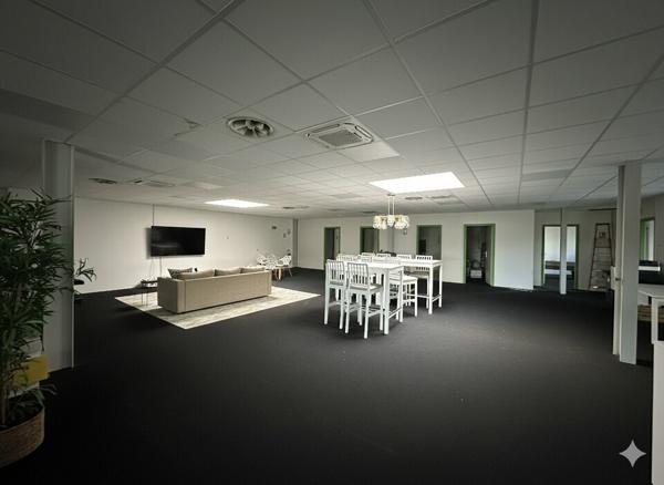 BUREAUX à LOUER de 385 m²