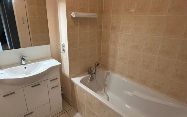 Appartement à vendre    4 pièces • 90 m2 Ifs