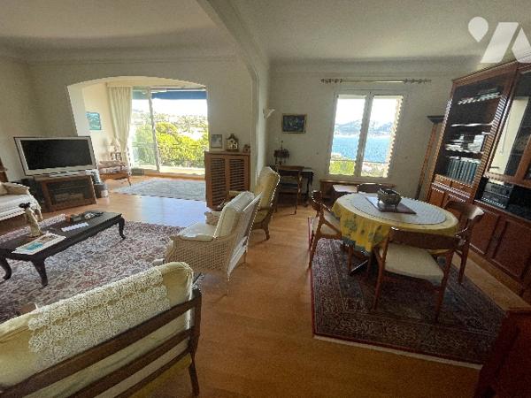 ROUCAS BLANC 13007 MARSEILLE, PARC MONTVERT T3/4 vue mer et iles, garage.