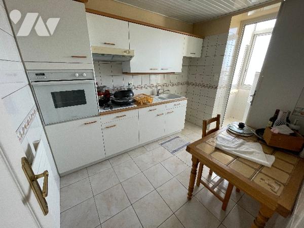 ROUCAS BLANC 13007 MARSEILLE, PARC MONTVERT T3/4 vue mer et iles, garage.