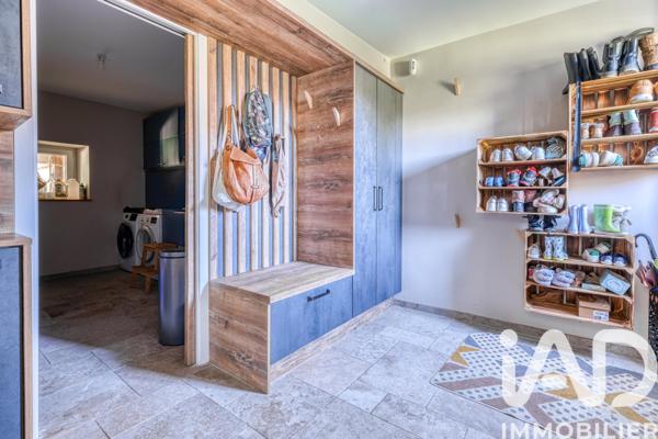 Maison à vendre 9 pièces 197 m² Pécy
