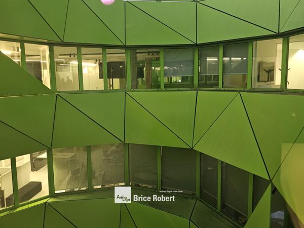 Bureaux à louer Lyon 2ème Confluence terrasses et parkings en sous-sol