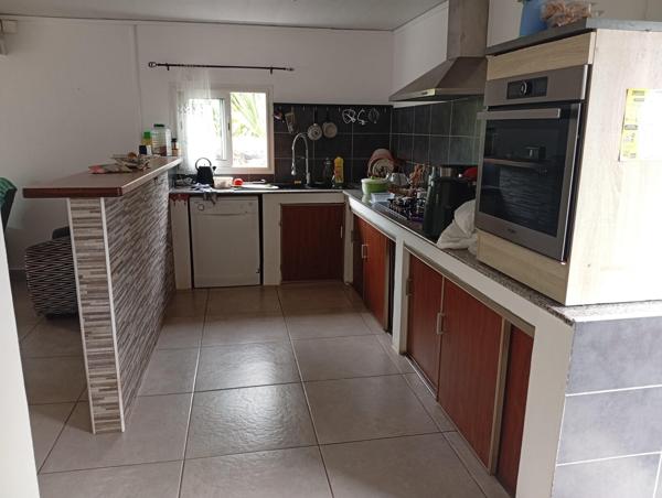 Jolie villa F5 + Dépendance sur une parcelle de 435m2 / 220 000€