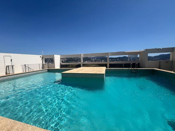 Appartement 2 pièces, 43 m2 avec terrasse vue panoramique Stade Vélodrome Le Grand Pavois 13008 Marseille