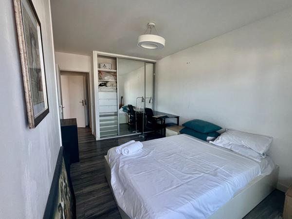 Appartement 2 pièces, 43 m2 avec terrasse vue panoramique Stade Vélodrome Le Grand Pavois 13008 Marseille