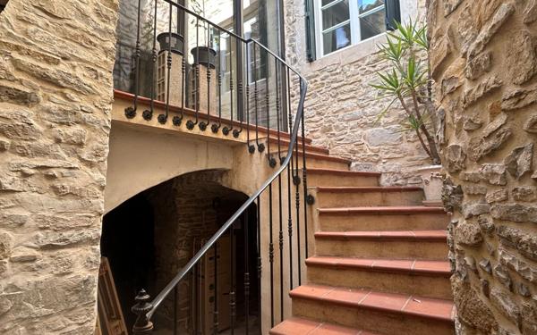 Maison à louer    3 pièces • 118 m2 Marguerittes