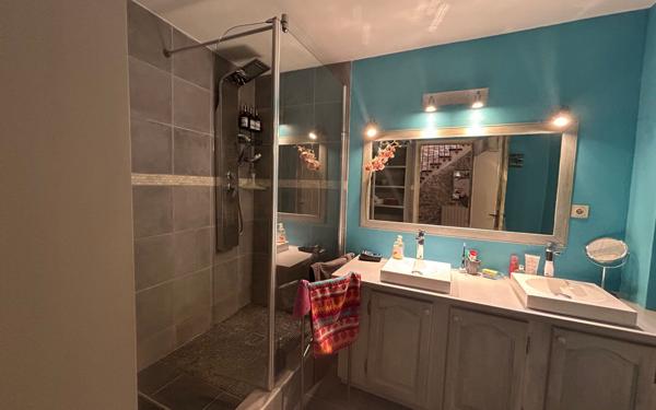 Maison à louer    3 pièces • 118 m2 Marguerittes